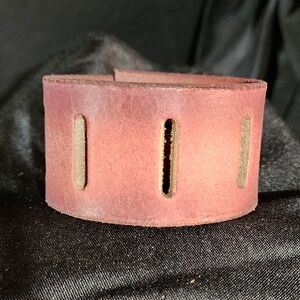 Handmade leather bracelet